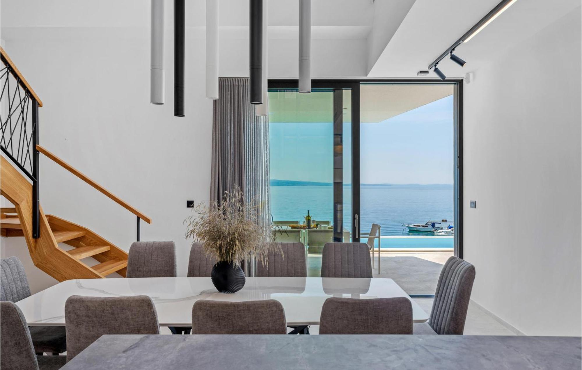 Beautiful Home In Omis With Kitchen Exterior foto